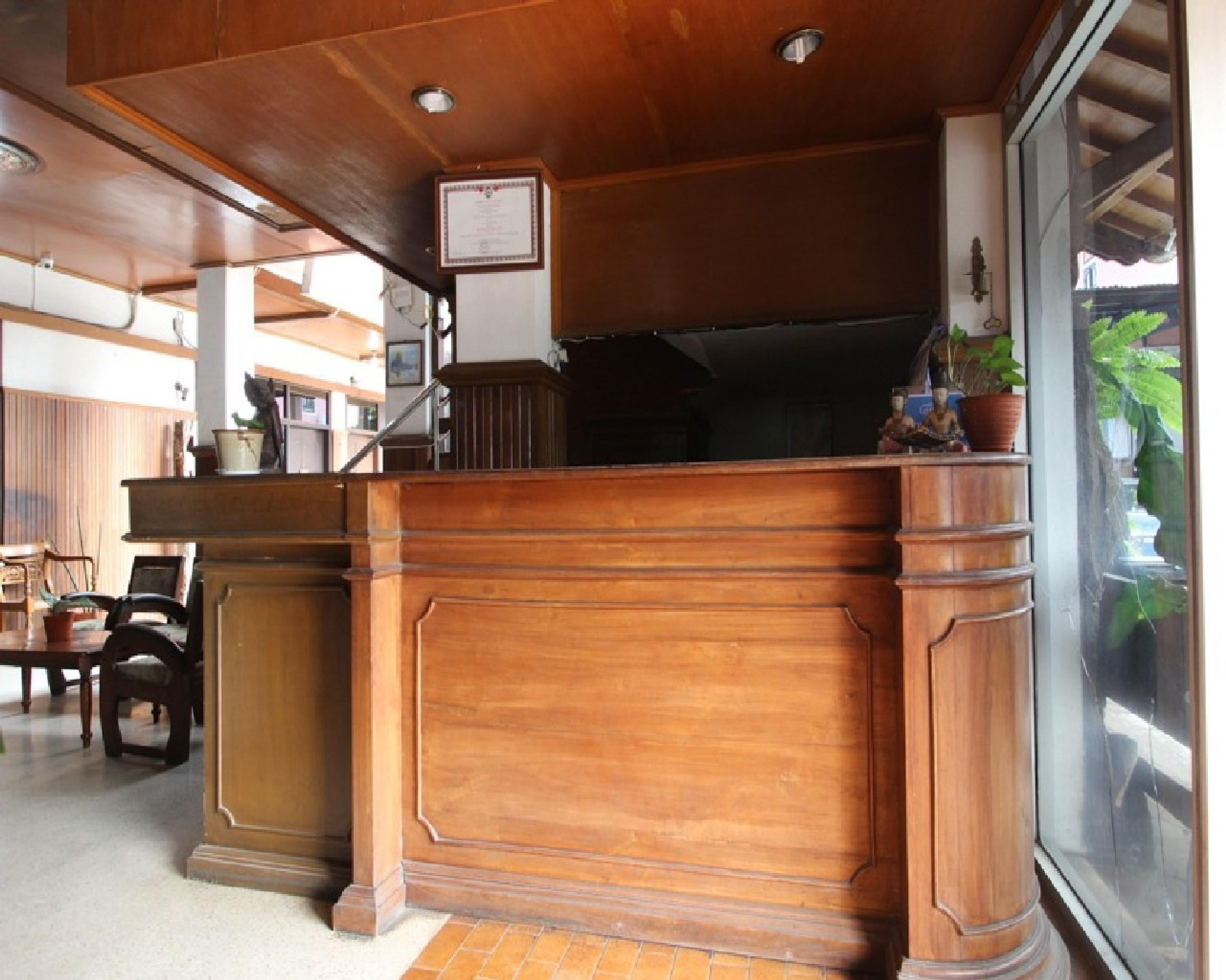 Reddoorz @ Mantrijeron 2 Hotel Yogyakarta Exterior photo
